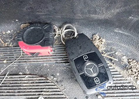 2020 Mercedes-Benz Sprinter 2500 Standard Roof I4 из США, поврежденный, VIN W1Y40BHY7LT036709